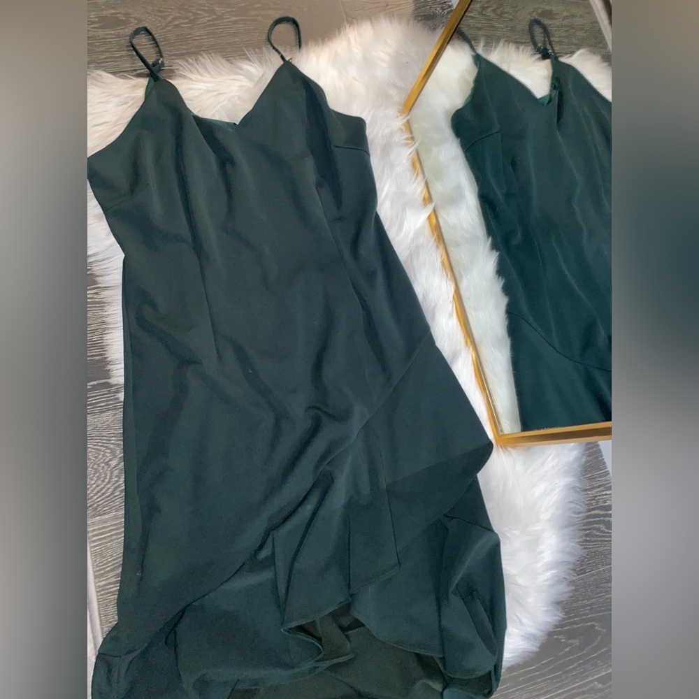 Emerald green fitted flounce ruffle dress by She + Sky